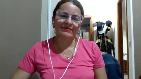 Snapshot of isabellawouti chatting on 17, 5, 2026 isabella online show from 17, 5, 2026