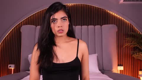 Snapshot of isabellax21 chatting on 1, 4, 2026 Isa online show from 1, 4, 2026