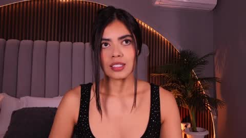 Snapshot of isabellax21 chatting on 10, 4, 2026 Isa online show from 10, 4, 2026