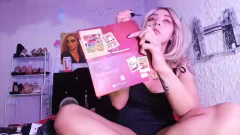 Snapshot of isabelle_sara chatting on 16, 7, 2026 isabelle_sara online show from 16, 7, 2026