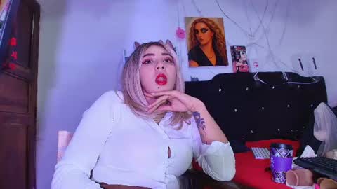 Snapshot of isabelle_sara chatting on 25, 7, 2026 isabelle_sara online show from 25, 7, 2026