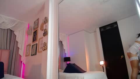 Isabelle Daza online show from 26, 2, 2026