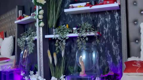 IsabelleEthan online show from 6, 2, 2025