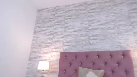 Snapshot of isabellmendez_ chatting on 11, 12, 2024 IsabellMendez online show from 11, 12, 2024