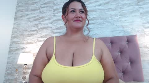 Snapshot of isabellmendez_ chatting on 28, 12, 2024 IsabellMendez online show from 28, 12, 2024