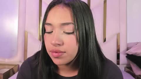 isabellrodriguez18 online show from 25, 3, 2026