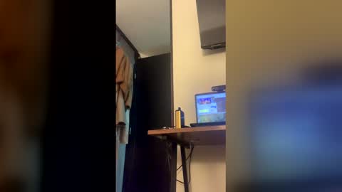 Snapshot of isabelprietoo chatting on 22, 4, 2026 Isa online show from 22, 4, 2026