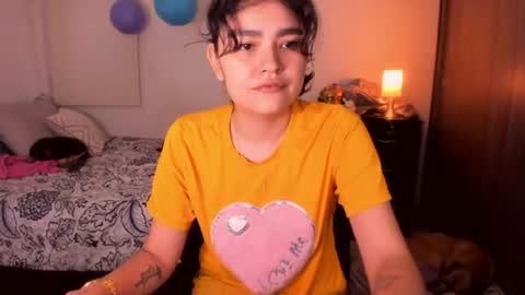 Snapshot of isabelprietoo chatting on 4, 7, 2026 Isa online show from 4, 7, 2026
