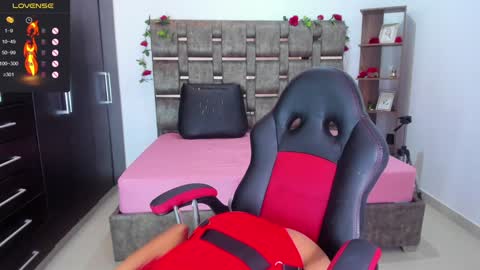 Hi mi name is Isabel  online show from 21, 12, 2024