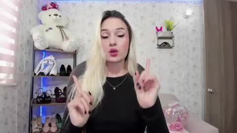 Snapshot of isablonde1 chatting on 29, 3, 2026 ISABELLA online show from 29, 3, 2026