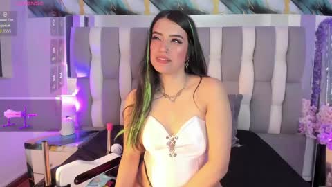 Snapshot of isadiazz chatting on 23, 4, 2026 Isa online show from 23, 4, 2026