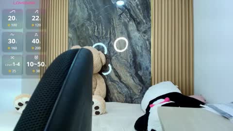 Snapshot of isadora_14 chatting on 19, 2, 2026 ISADORA online show from 19, 2, 2026