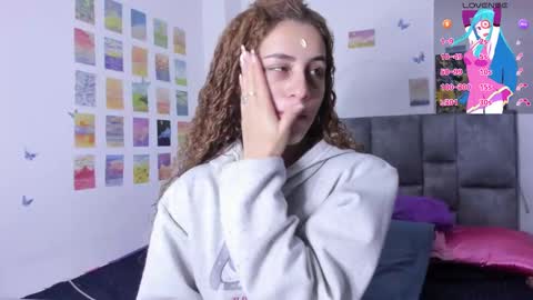 Isabela  online show from 1, 3, 2025