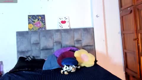 Isabela  online show from 6, 11, 2025