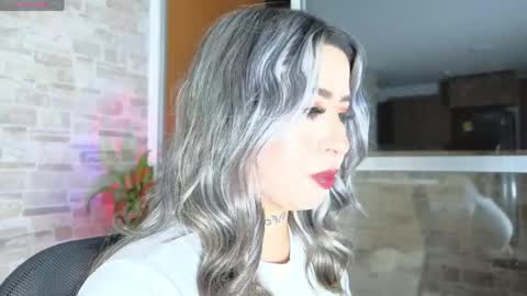 Snapshot of isasexyxxx1 chatting on 25, 5, 2026 isasexyxxx1 online show from 25, 5, 2026