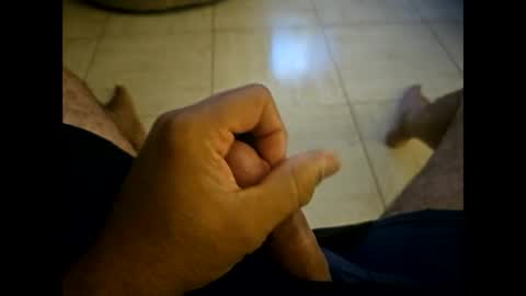 Snapshot of iscrewinutibolt chatting on 17, 12, 2025 Carlos online show from 17, 12, 2025