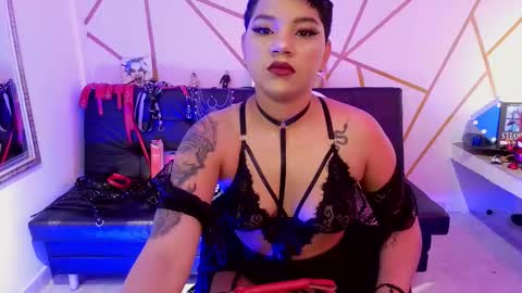 Snapshot of ise_lunny chatting on 22, 10, 2025 isabela online show from 22, 10, 2025