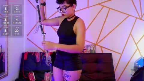 Snapshot of ise_lunny chatting on 6, 11, 2025 isabela online show from 6, 11, 2025