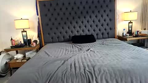 Snapshot of iselayebra chatting on 18, 11, 2025 isela online show from 18, 11, 2025