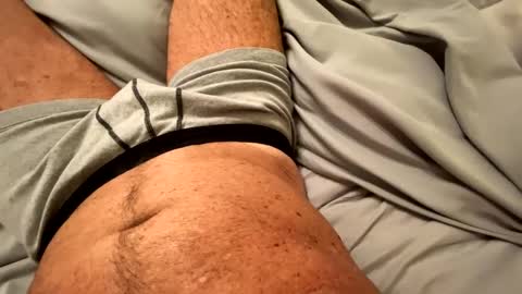 isemencum18 online show from 17, 1, 2025