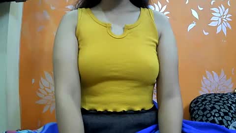ishika_singh_ online show from 2, 2, 2025