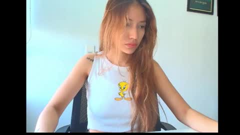 Snapshot of isis_pink chatting on 9, 3, 2026 Alaya online show from 9, 3, 2026