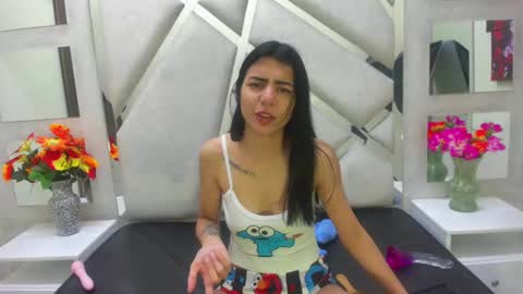 isisrousexx online show from 6, 1, 2025
