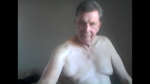 island625103 online show from 4, 2, 2025