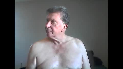 island625103 online show from 21, 2, 2025