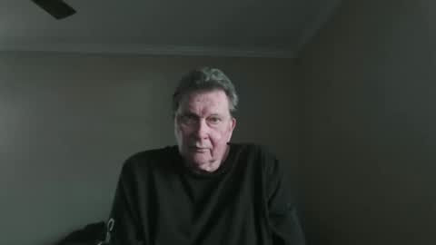 Snapshot of island625103 chatting on 19, 4, 2026 island625103 online show from 19, 4, 2026