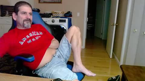 Snapshot of islandguy70 chatting on 8, 12, 2024 Jim online show from 8, 12, 2024