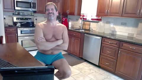 Snapshot of islandguy70 chatting on 10, 9, 2025 Jim online show from 10, 9, 2025