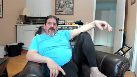 Snapshot of islandguy70 chatting on 4, 3, 2026 Jim online show from 4, 3, 2026