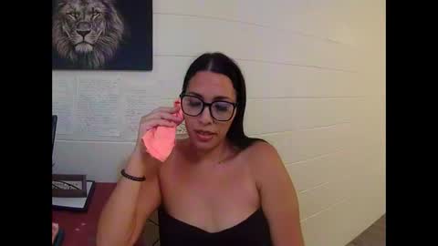 Snapshot of islandmilf777 chatting on 12, 11, 2025 BiancaRose online show from 12, 11, 2025