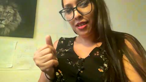 Snapshot of islandmilf777 chatting on 19, 11, 2025 BiancaRose online show from 19, 11, 2025