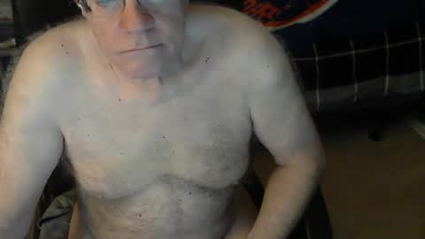 Snapshot of islesman22 chatting on 13, 10, 2025 islesman22 online show from 13, 10, 2025