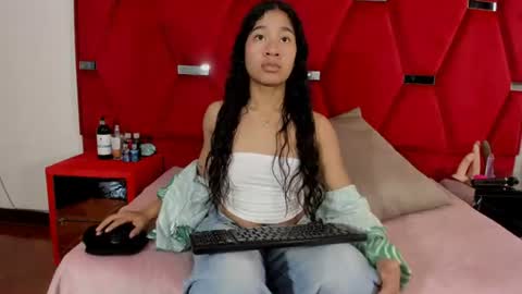 Snapshot of issa_blue chatting on 2, 7, 2026 issa_blue online show from 2, 7, 2026