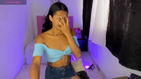 Snapshot of issa_kitty chatting on 11, 10, 2025 issa_kitty online show from 11, 10, 2025