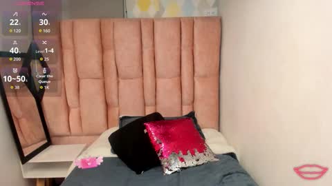 ISSA MILF online show from 3, 2, 2026