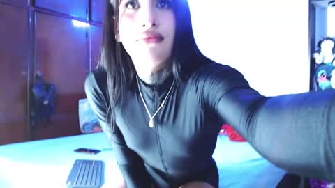 Issabel online show from 2, 12, 2025