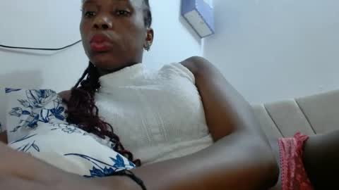 issabela_sweet online show from 17, 5, 2026