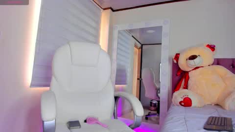 Isa  online show from 14, 9, 2025