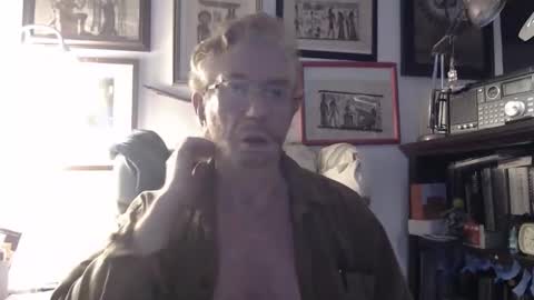 Snapshot of isubmissiveslut chatting on 4, 4, 2026 ImYourBitch online show from 4, 4, 2026