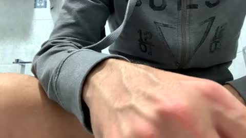 italianbigcock91 online show from 11, 11, 2025