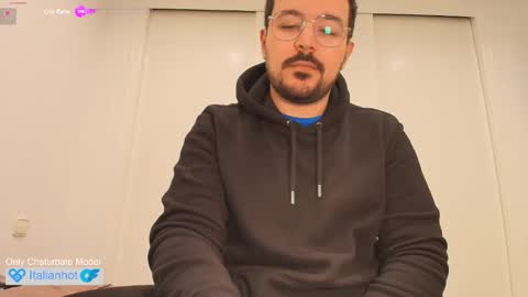 Snapshot of italianhorny2018 chatting on 23, 12, 2025 Gio online show from 23, 12, 2025