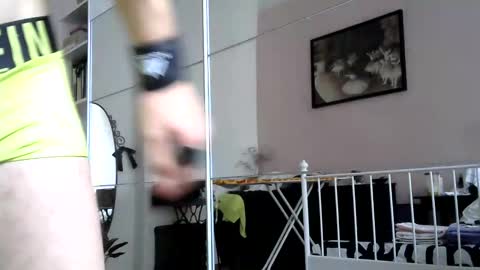 Snapshot of italianmonsterd chatting on 10, 9, 2025 italianmonsterD online show from 10, 9, 2025