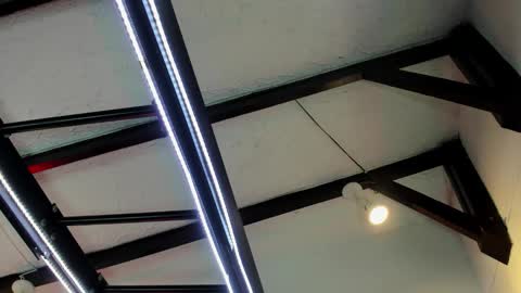 Italo Moore online show from 23, 11, 2025