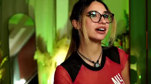 Snapshot of italy_baby chatting on 4, 8, 2026 italy_baby online show from 4, 8, 2026