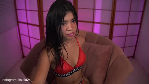 Snapshot of its_lola chatting on 21, 1, 2025   online show from 21, 1, 2025