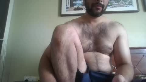 its_me_2323 online show from 4, 12, 2025